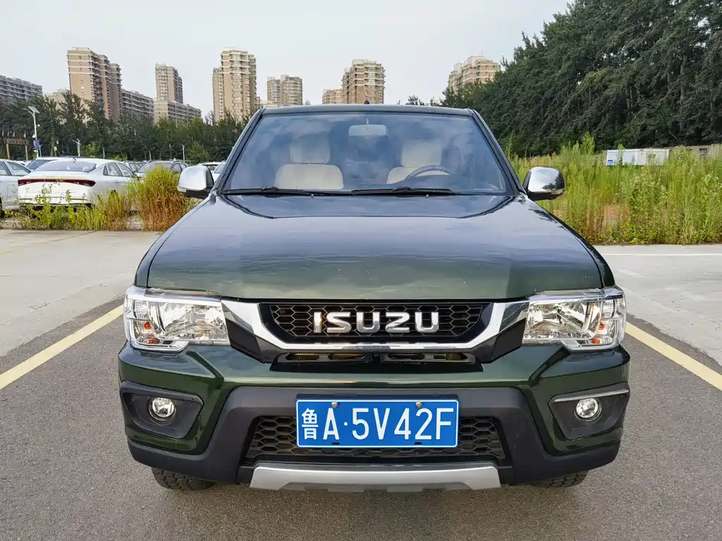Isuzu Pickup 2016 — фото 2