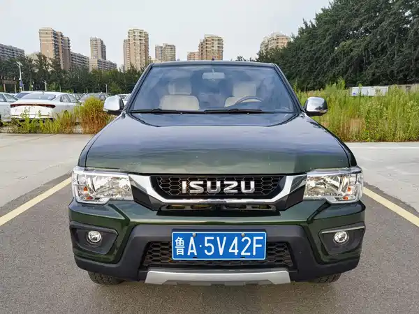Isuzu Pickup 2016