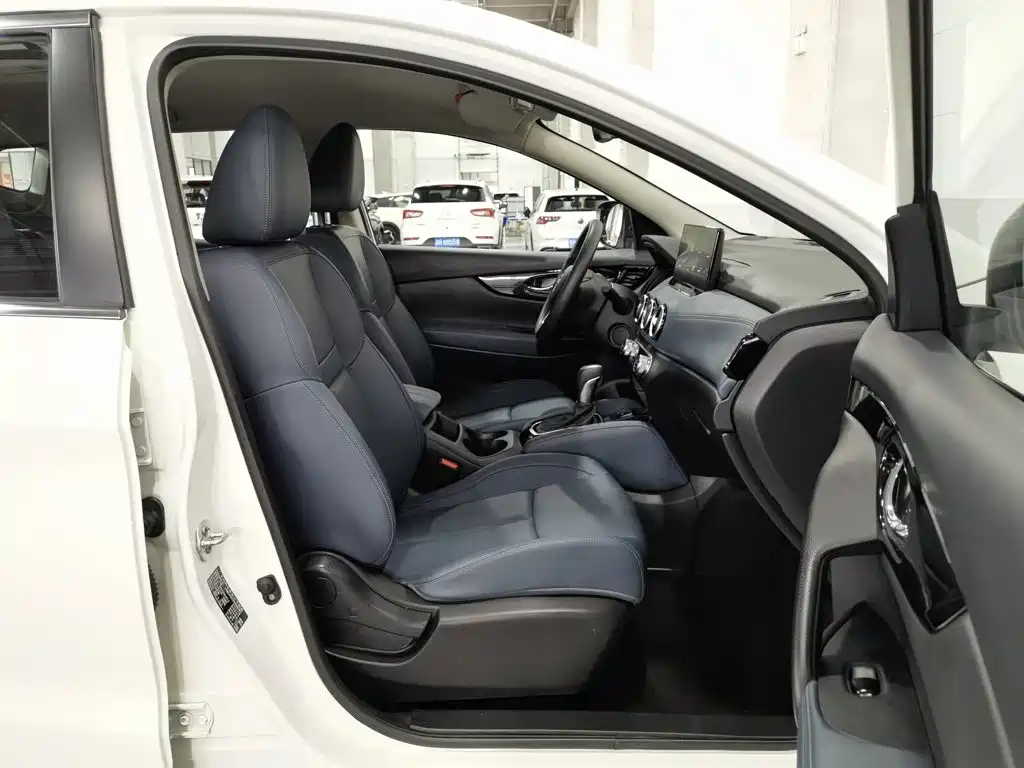 Nissan Qashqai 2025 — фото 23