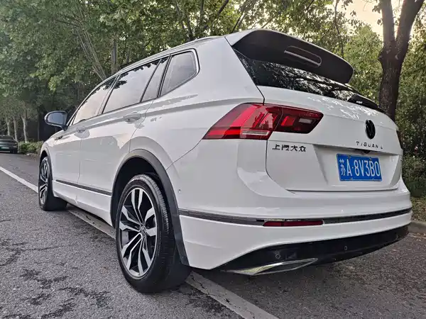 Volkswagen Tiguan L 2021