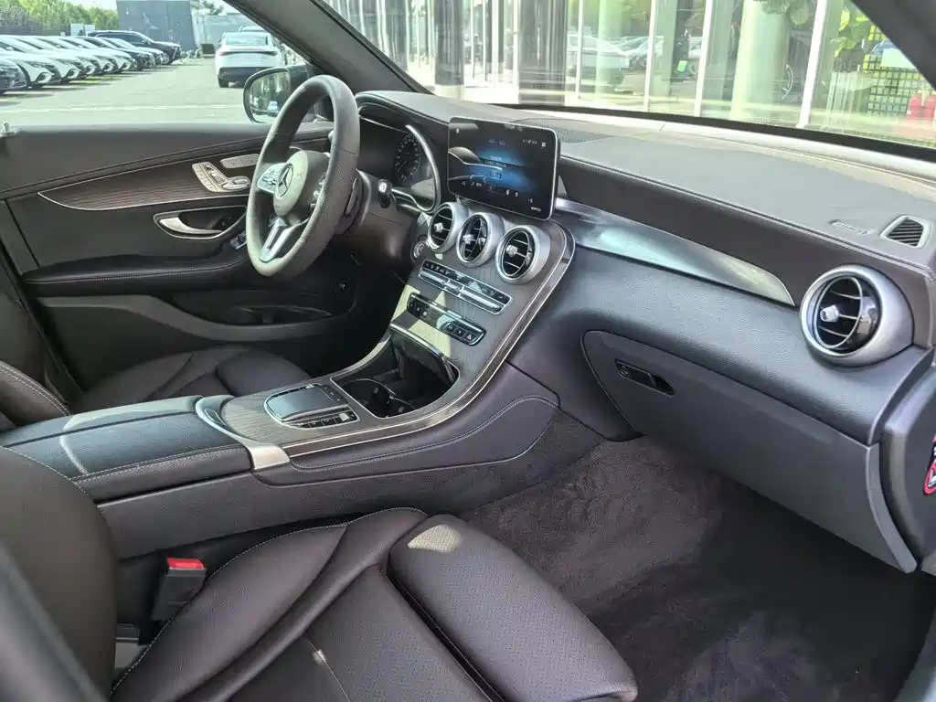 Mercedes-Benz GLC 2021 — фото 14