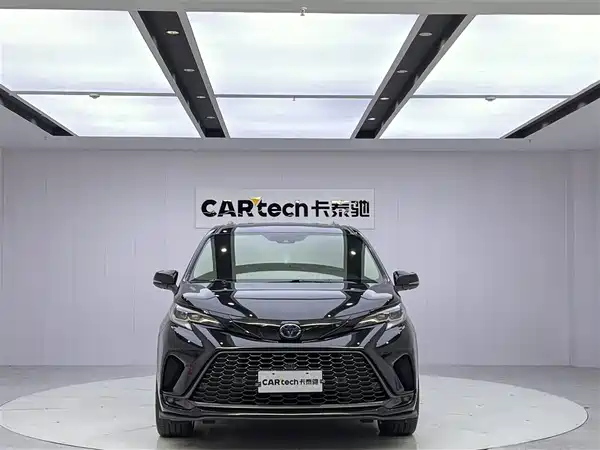 Toyota Granvia 2022