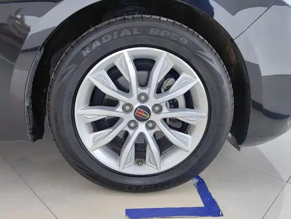 Hongqi H5 2020
