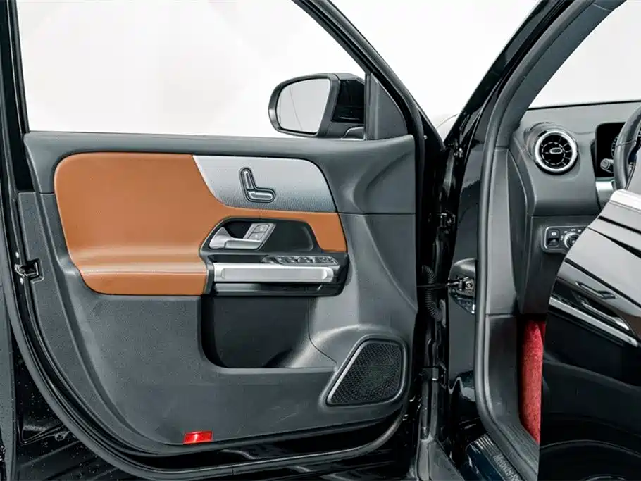 Mercedes-Benz GLB 2023 — фото 15