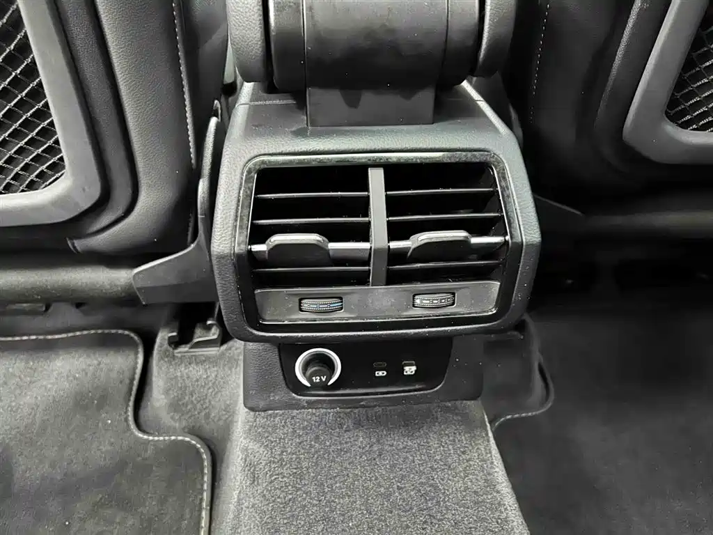 Audi Q3 2023 — фото 15