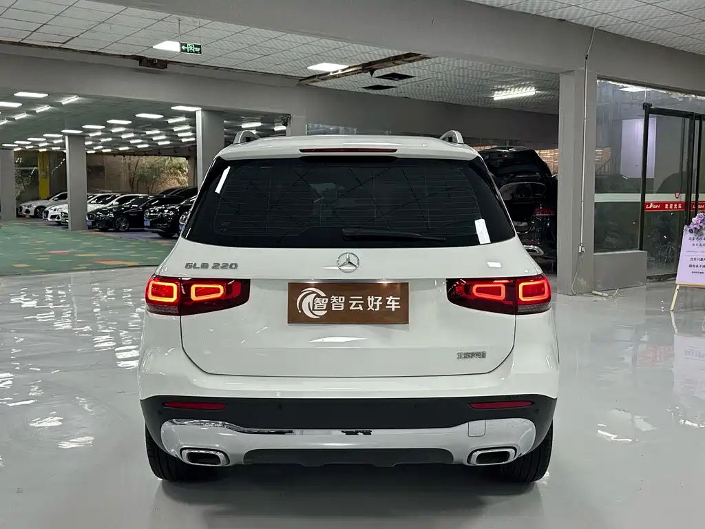 Mercedes-Benz GLB 2023 — фото 8