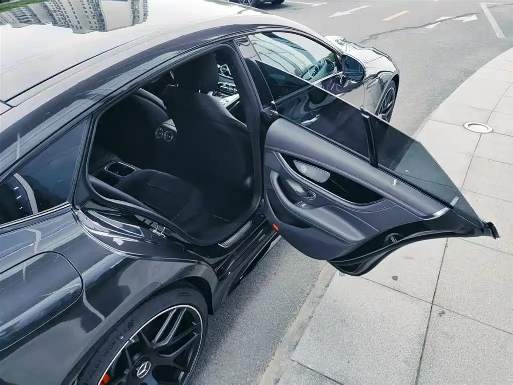 Mercedes-Benz AMG GT 2025 — фото 18
