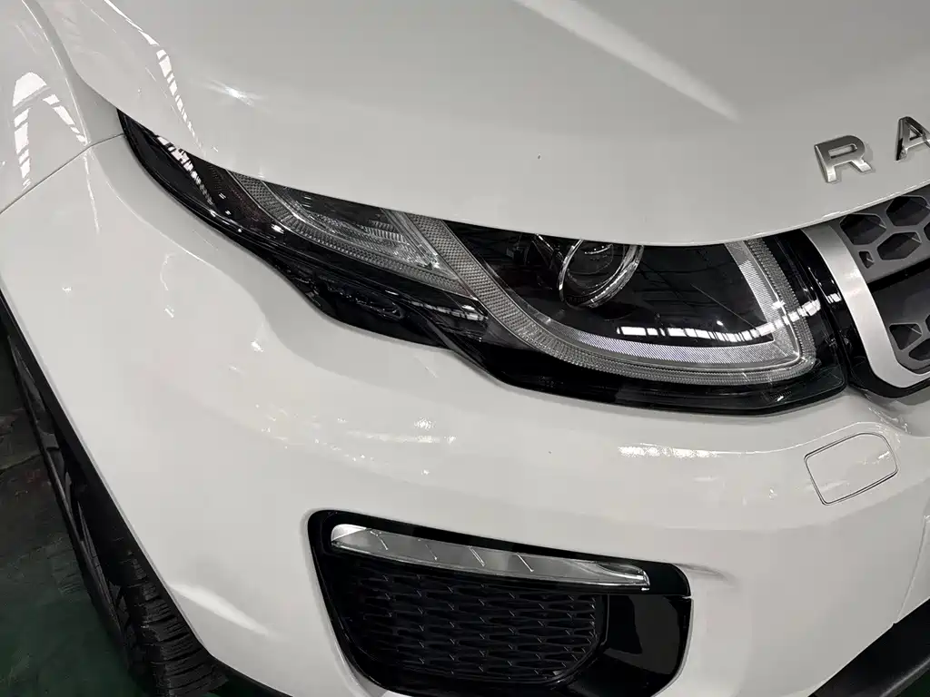 Land Rover Range Rover Evoque 2019 — фото 10