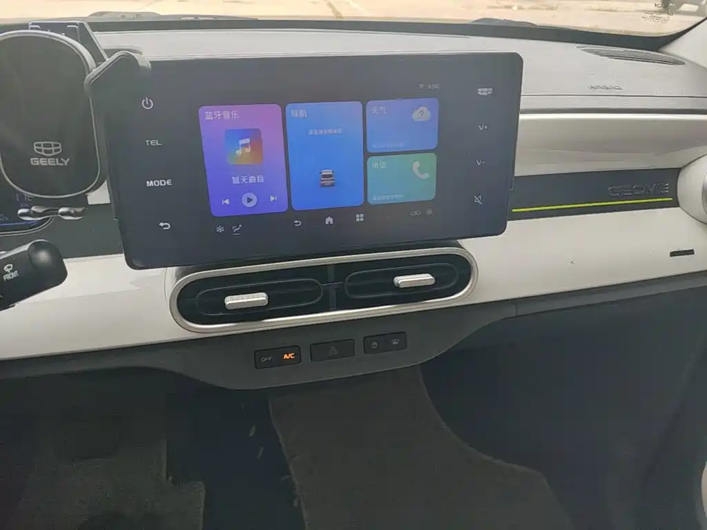 Geely Galaxy Panda 2025 — фото 13