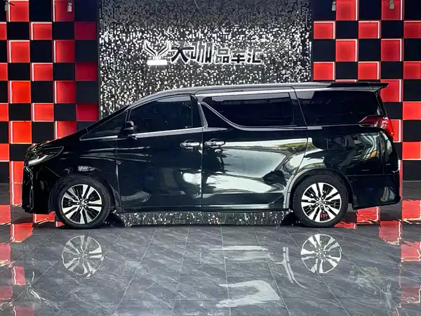 Toyota Alphard 2018