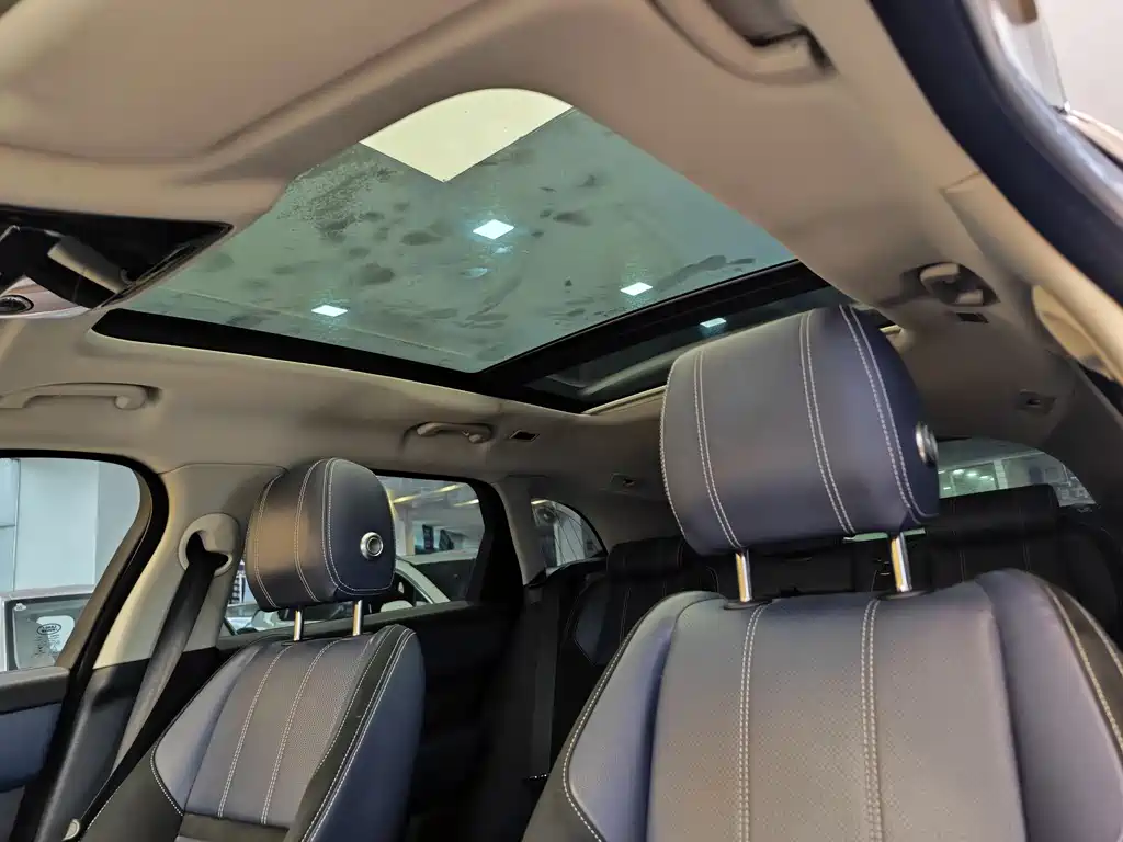 Land Rover Velar 2018 — фото 14