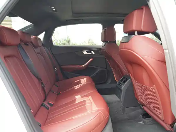 Audi A4L 2024