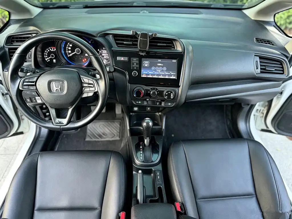 Honda Fit 2020 — фото 5