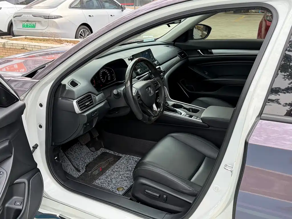 Honda Accord 2021 — фото 11
