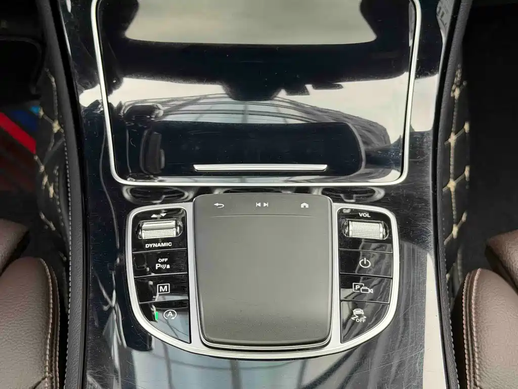 Mercedes-Benz GLC 2022 — фото 12