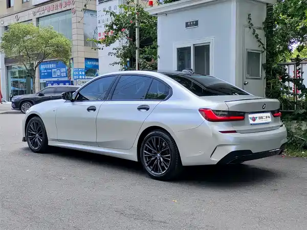 BMW 3 Series 2021