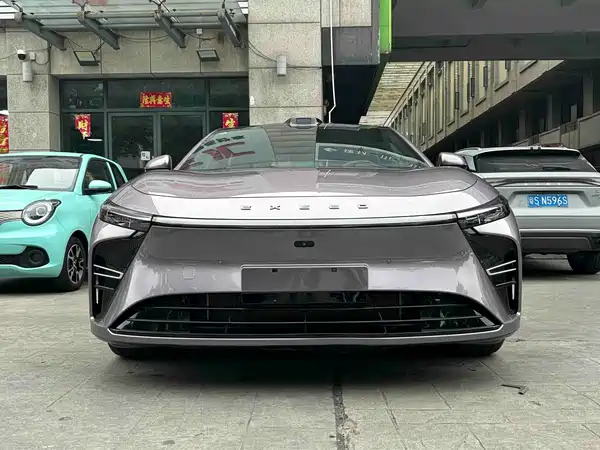 Exeed ES 2025
