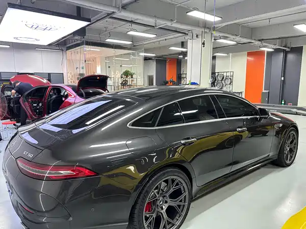 Mercedes-Benz AMG GT 2025