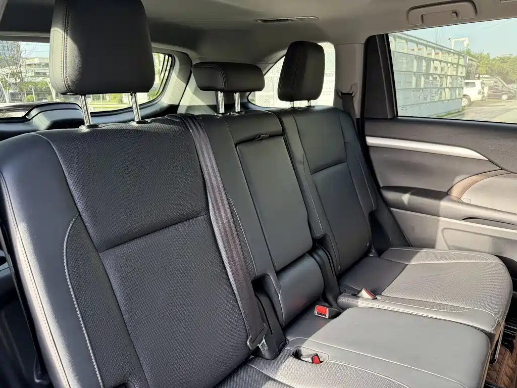 Toyota Highlander 2019 — фото 30