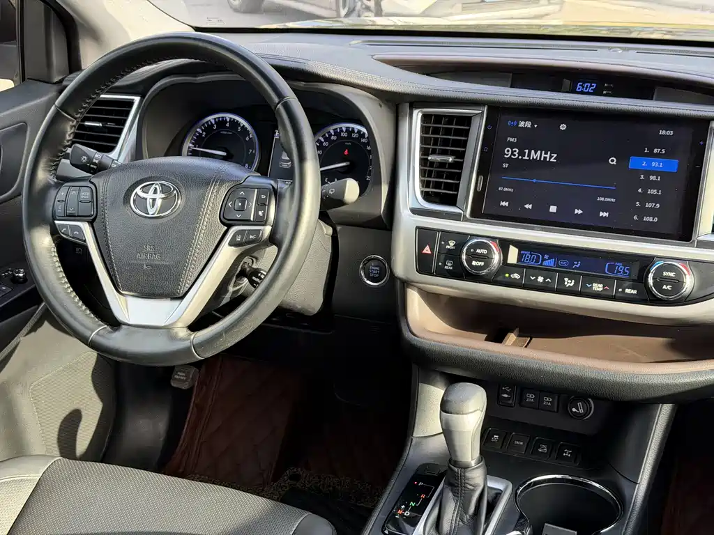 Toyota Highlander 2019 — фото 29
