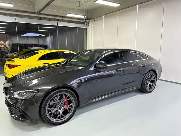 Mercedes-Benz AMG GT 2025