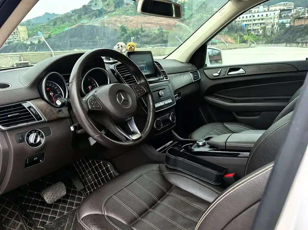 Mercedes-Benz GLE 2017 — фото 14