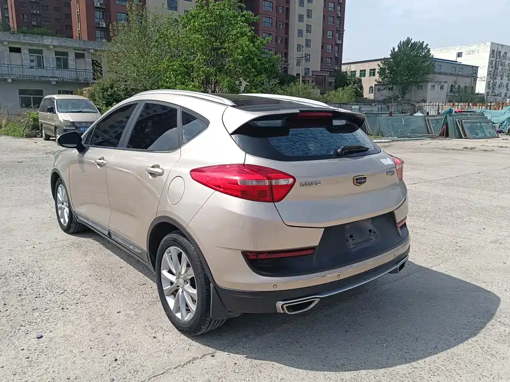 Geely Emgrand GS 2016 — фото 16