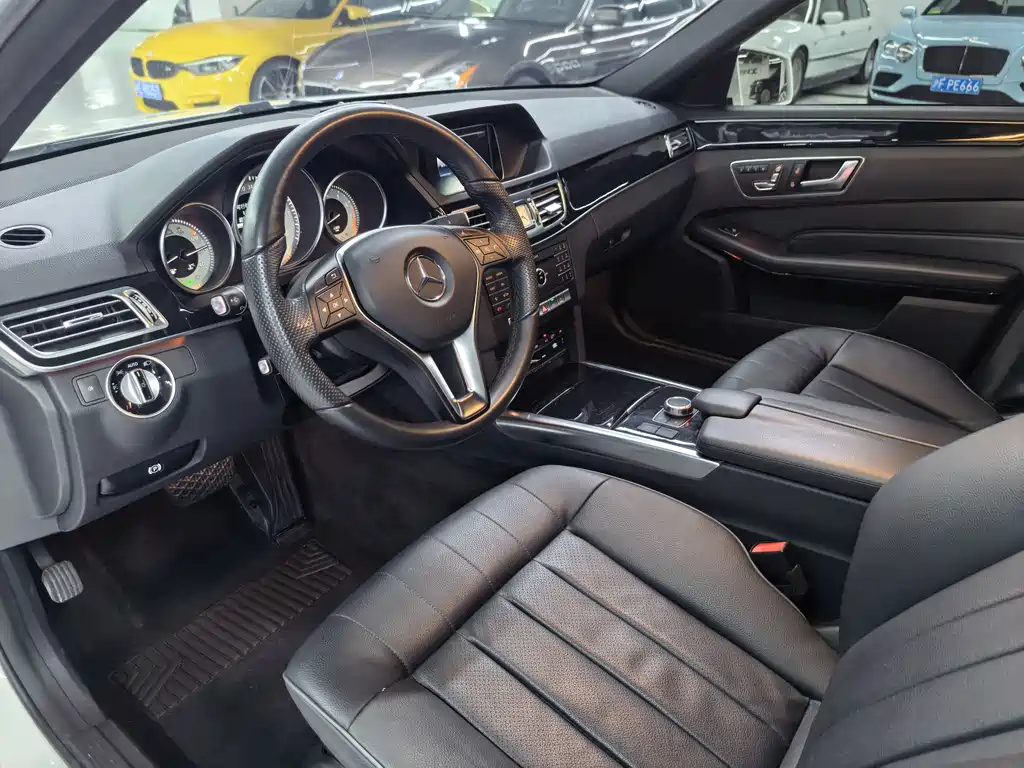 Mercedes-Benz E-Class 2015