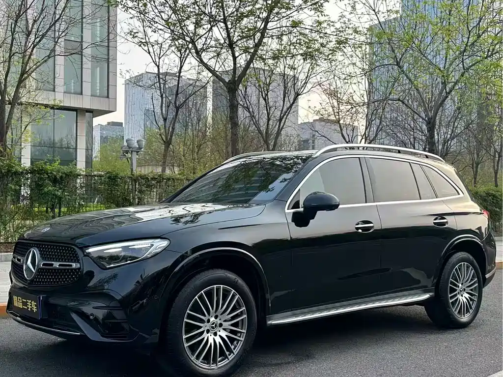 Mercedes-Benz GLC 2023 — фото 1