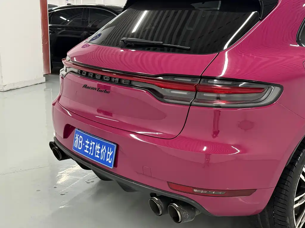 Porsche Macan 2017 — фото 21