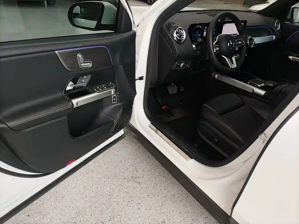 Mercedes-Benz GLB 2021 — фото 16