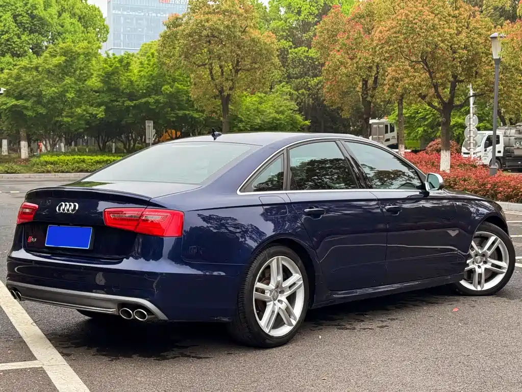 Audi S6 2013 — фото 3