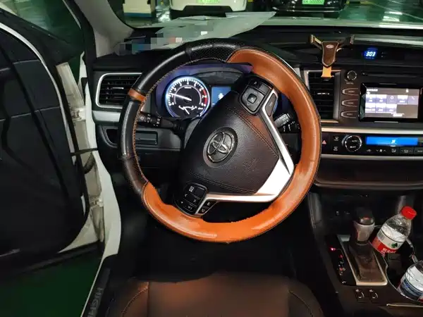 Toyota Highlander 2017