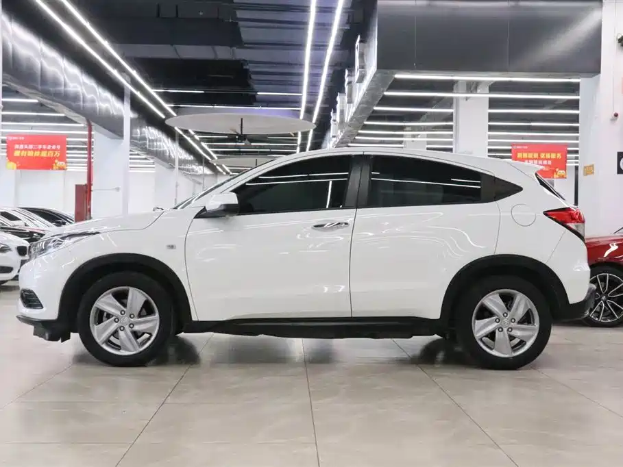 Honda Vezel 2020 — фото 3