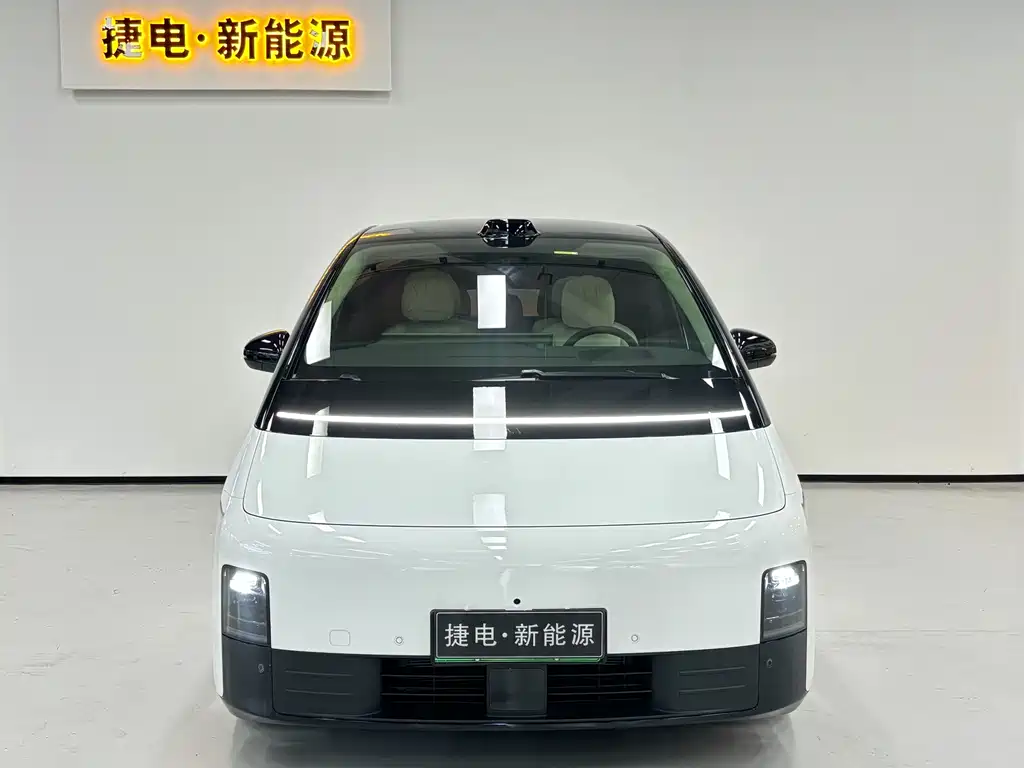 Li Auto Li MEGA 2024