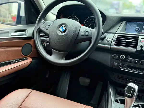 BMW X5 2011