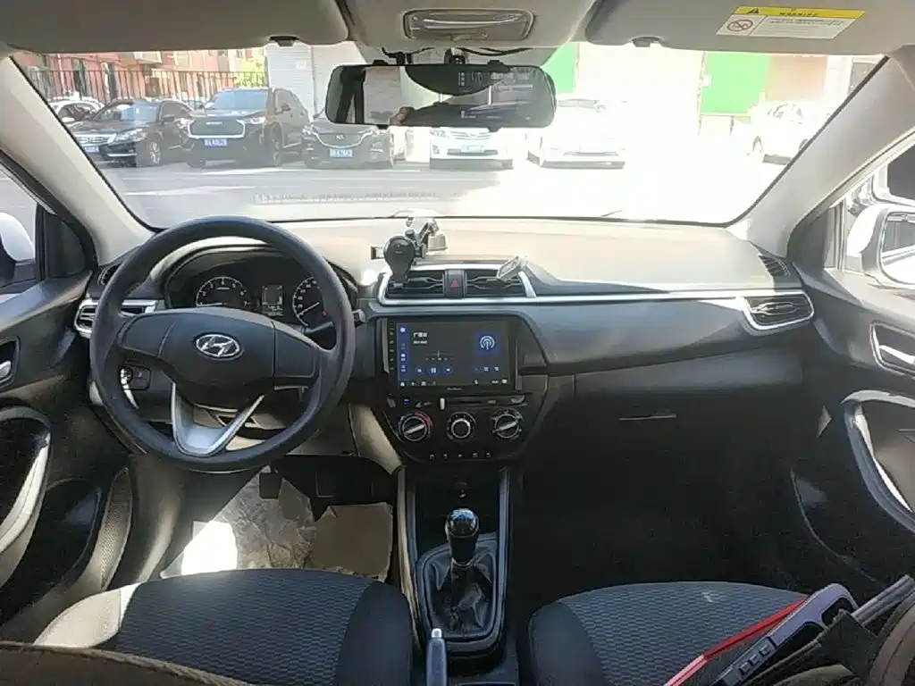 Hyundai Verna 2021 — фото 10