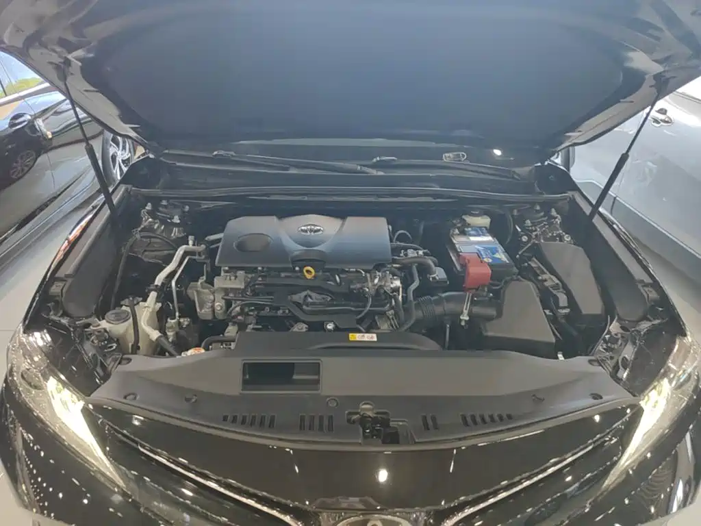Toyota Camry 2019 — фото 20