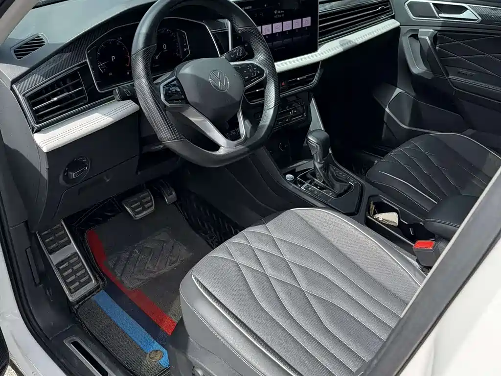 Volkswagen Tiguan L 2022 — фото 4
