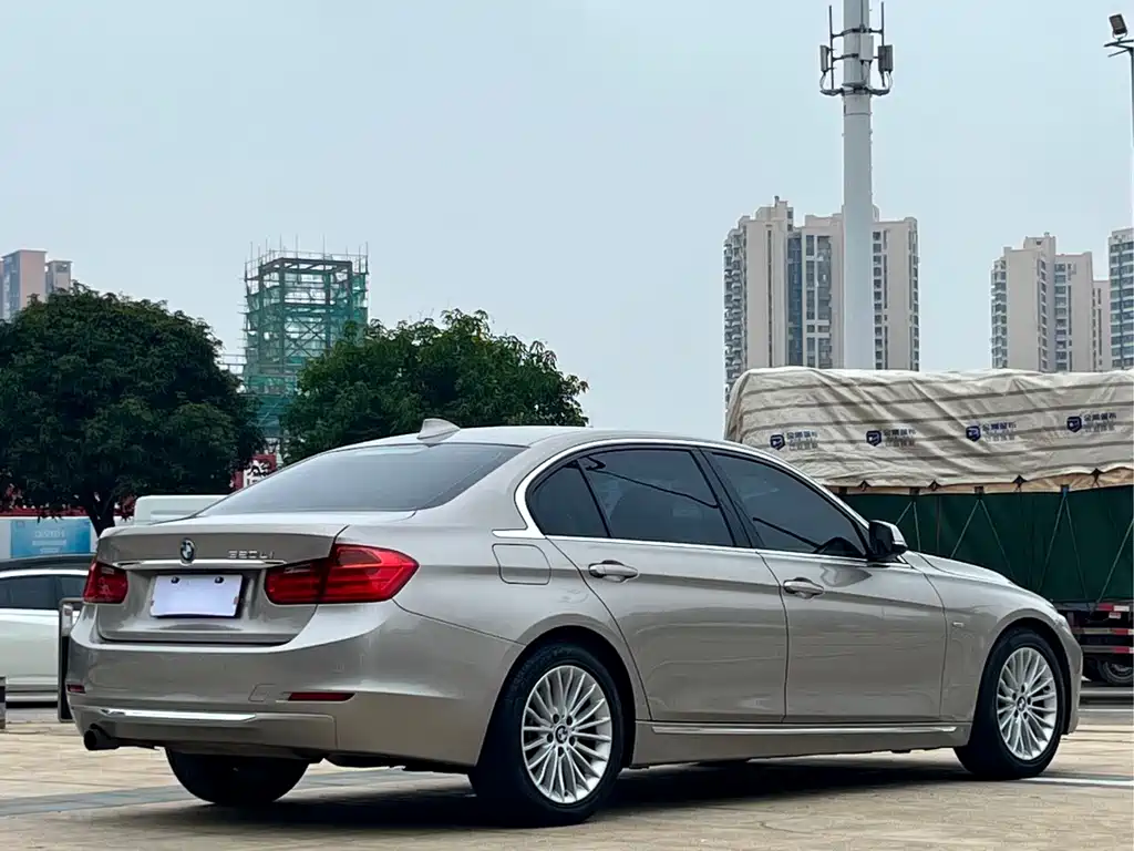 BMW 3 Series 2015