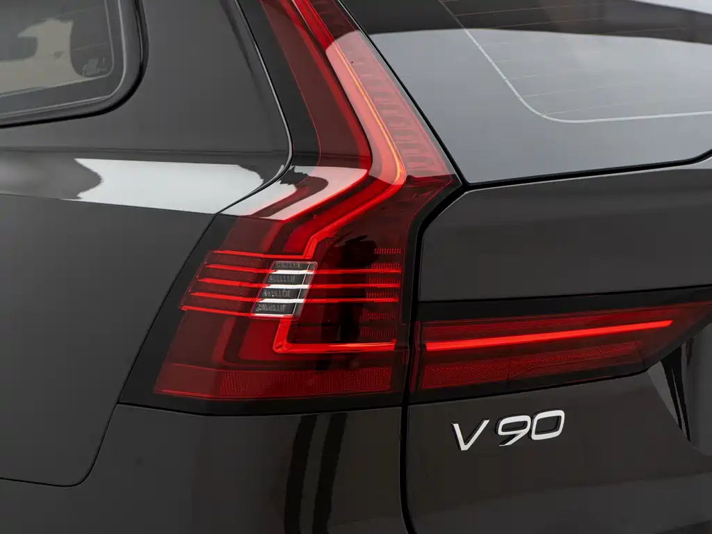 Volvo V90 2025 — фото 17