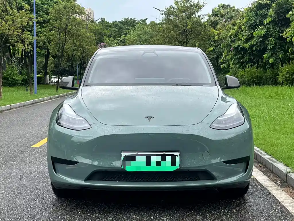 Tesla Model Y 2023 — фото 2