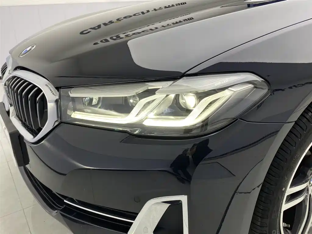 BMW 5 Series 2023 — фото 9