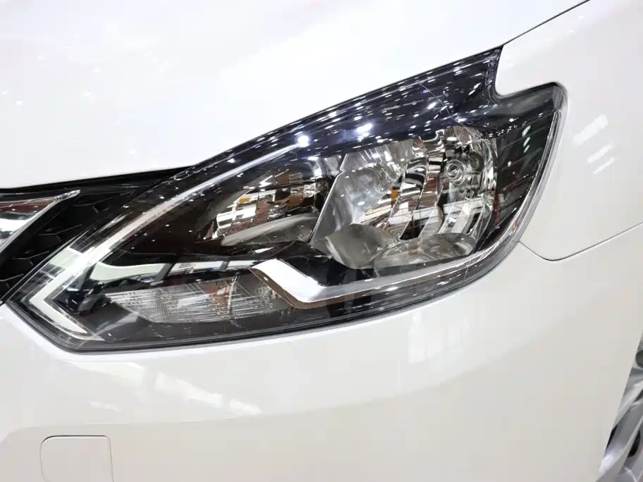 Nissan Sylphy 2022 — фото 18