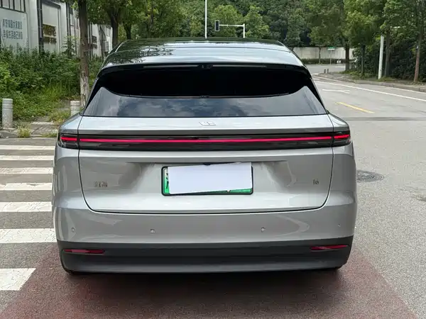 Li Auto i6 2025