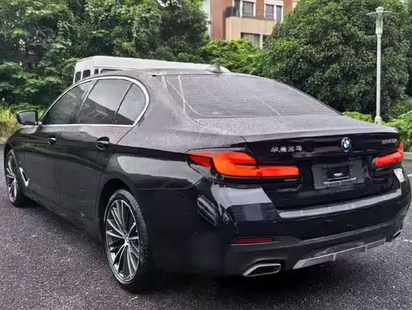 BMW 5 Series 2021