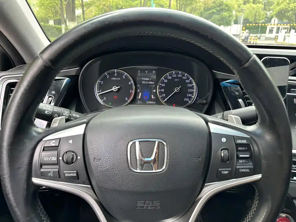 Honda Spirior 2016 — фото 17