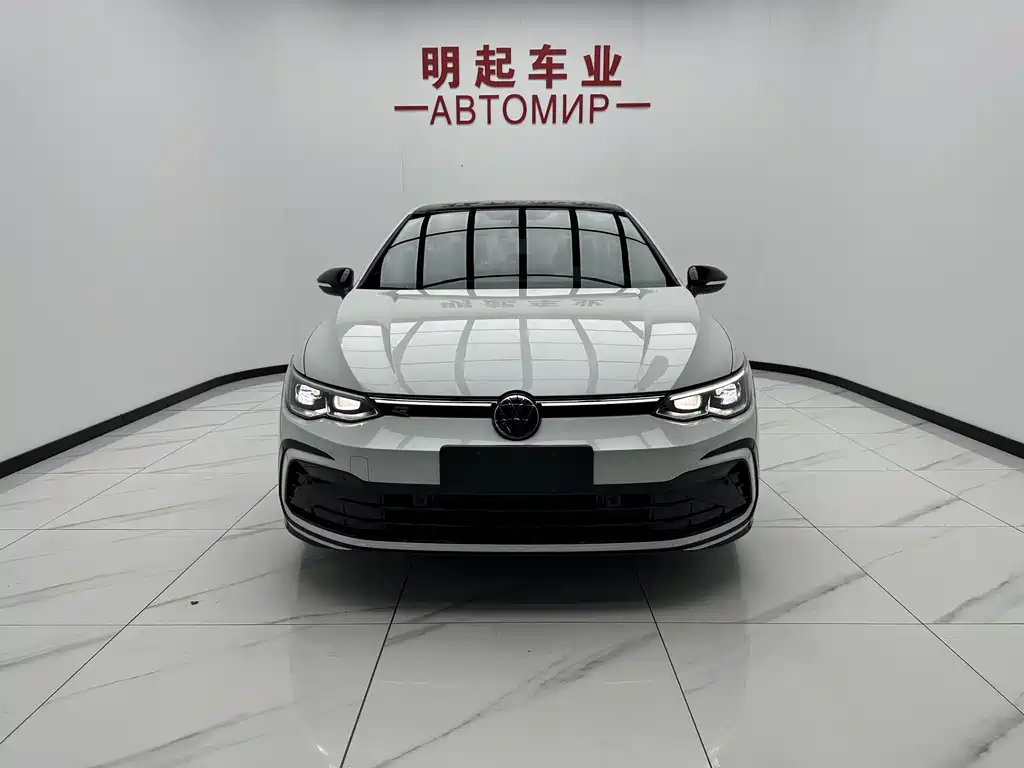 Volkswagen Golf 2023
