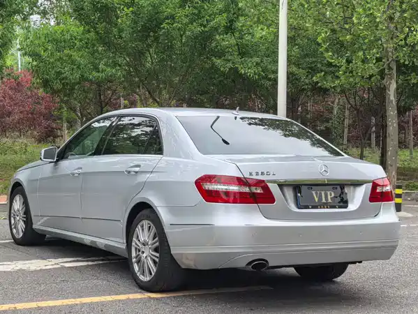 Mercedes-Benz E-Class 2013