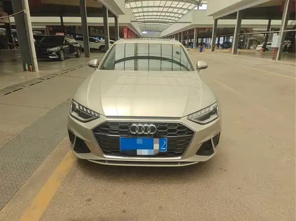Audi A4L 2021